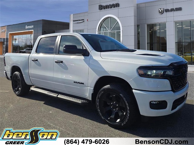 2026 RAM 1500 Express Crew Cab 4WD