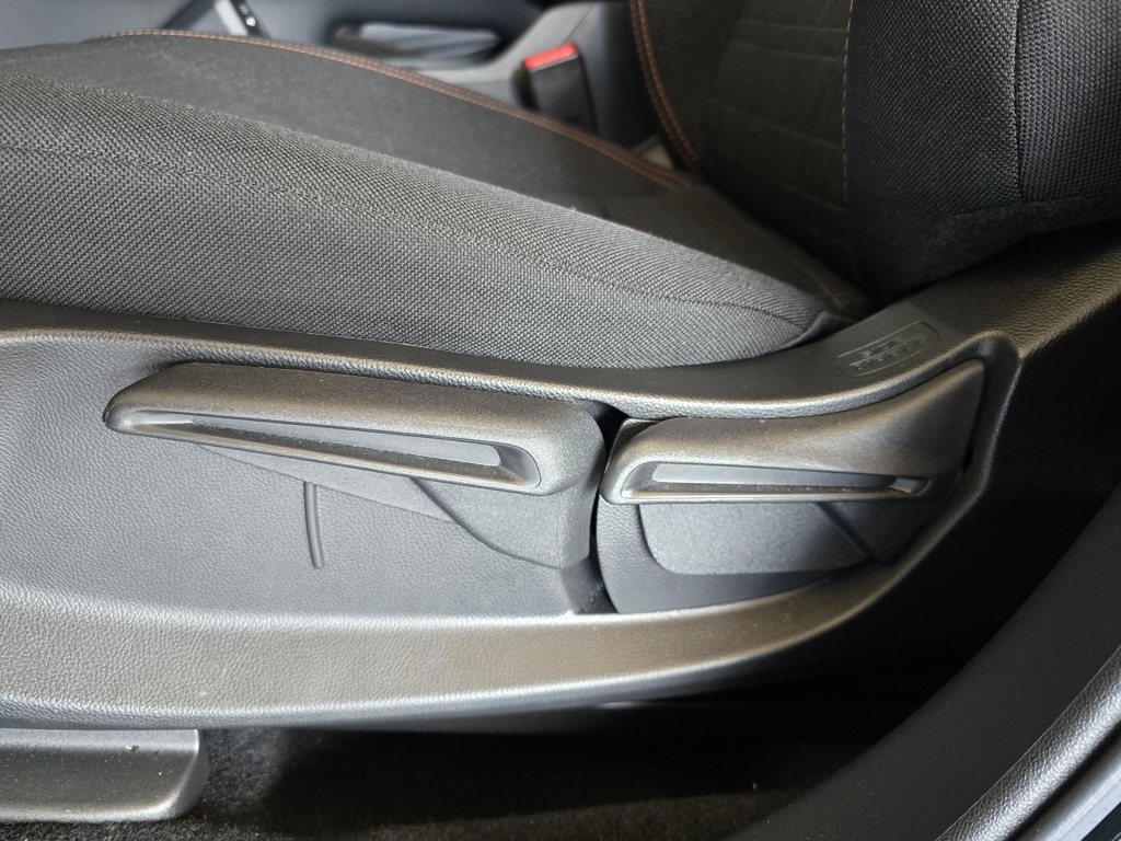 Thumbnail: 2025 Honda HR-V - 11