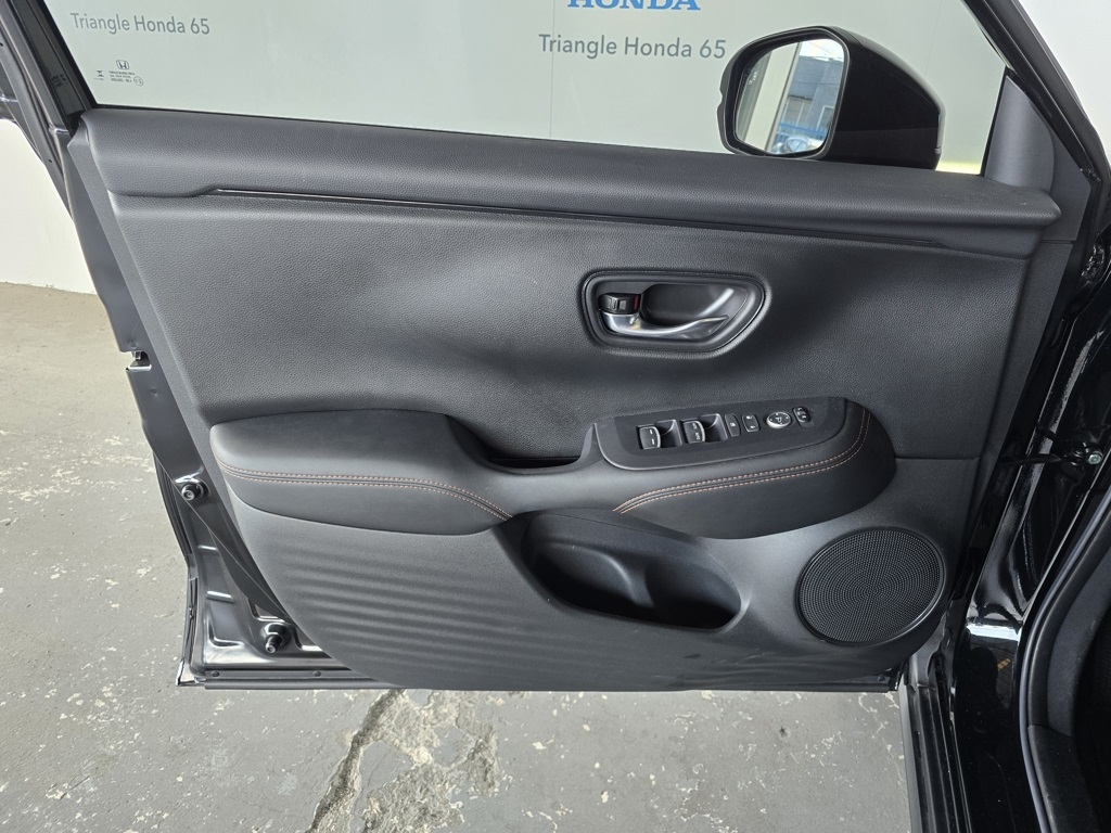 Thumbnail: 2025 Honda HR-V - 22