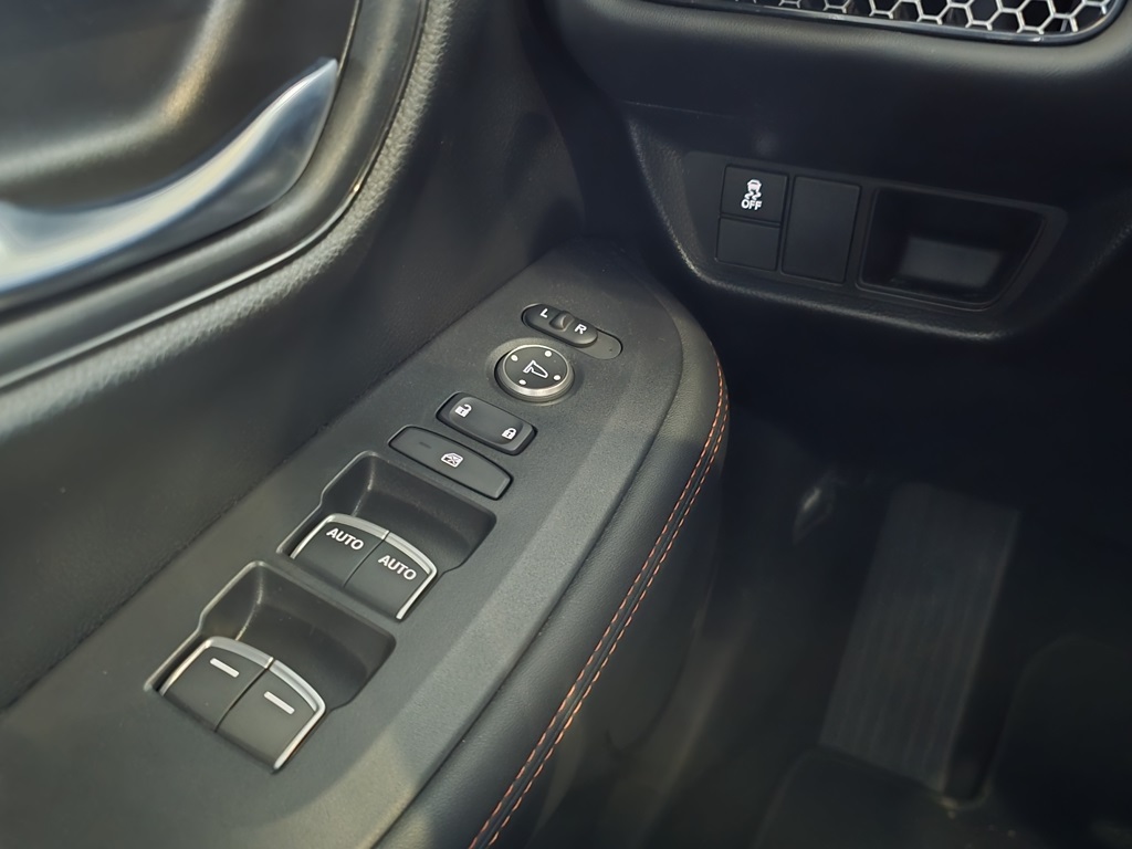 Thumbnail: 2025 Honda HR-V - 24