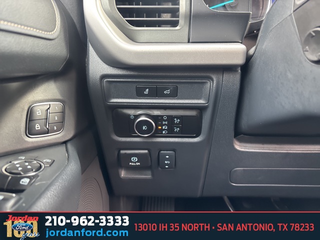 Used Car 2024 Ford Expedition  Xlt For Sale Under $50,000 In San Antonio, Texas