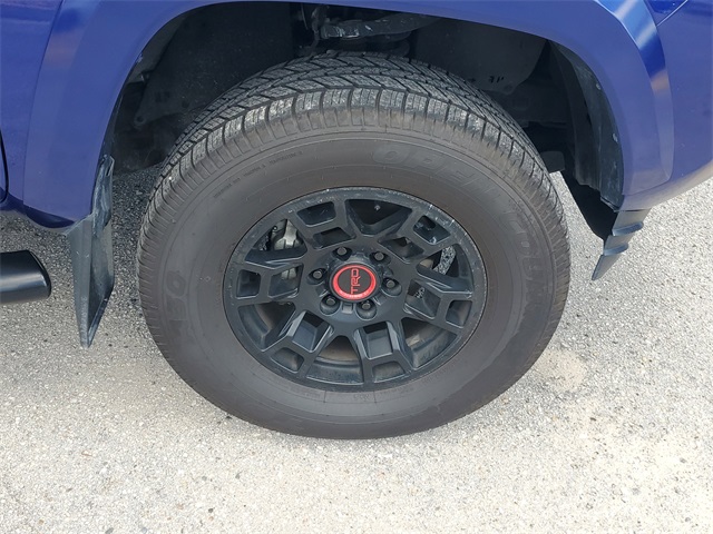 2022 Toyota Tacoma V6 photo 7