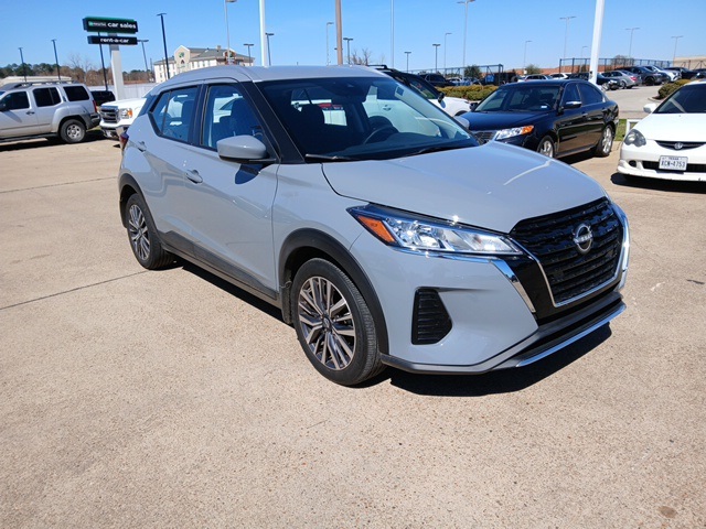 2024 Nissan Kicks SV FWD