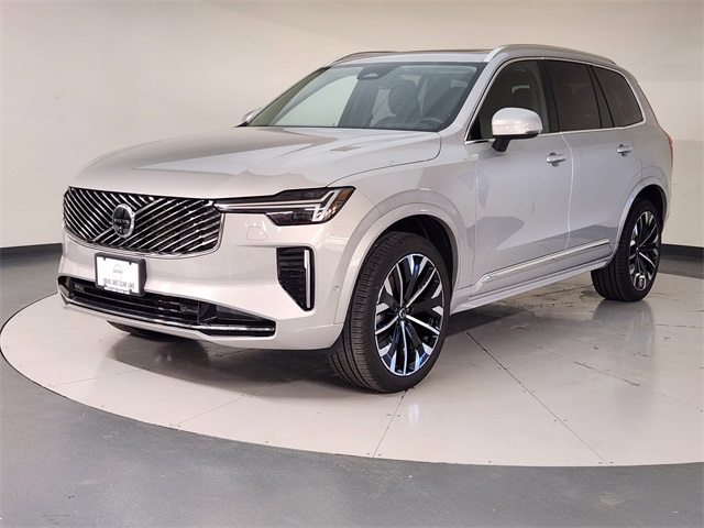 2025 Volvo XC90 B6 Plus 7-Seater