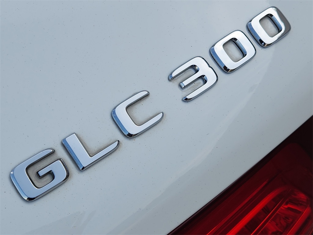 2018 Mercedes-Benz GLC GLC 300 White at Westside Lexus