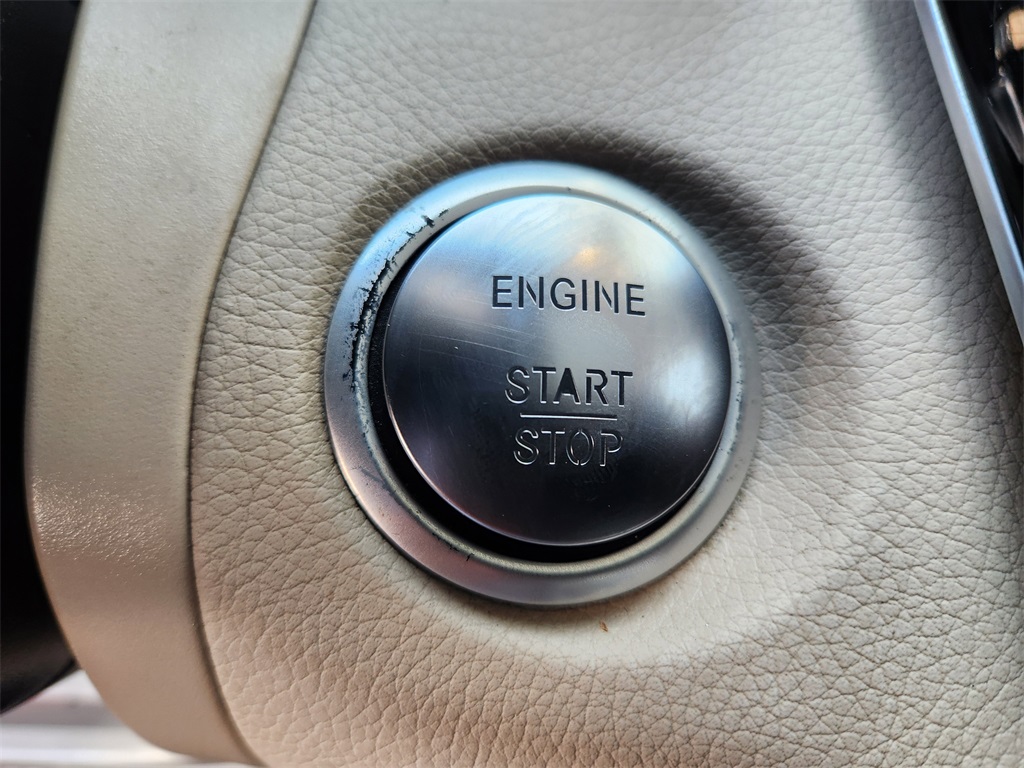 2018 Mercedes-Benz GLC GLC 300 White at Westside Lexus