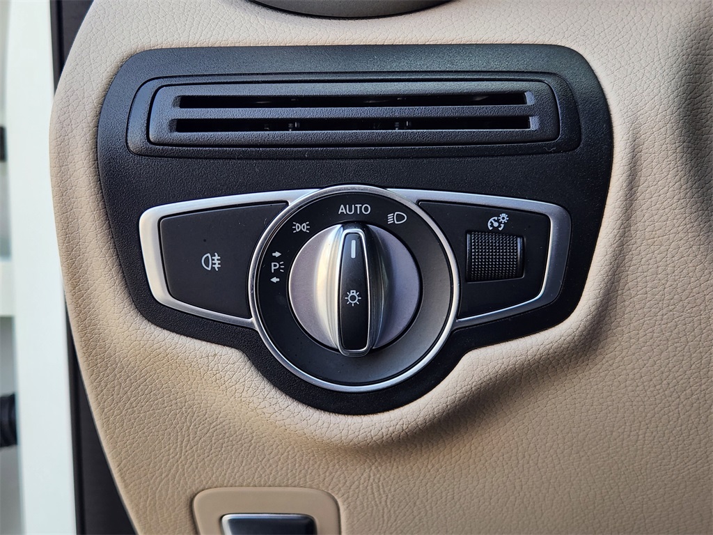 2018 Mercedes-Benz GLC GLC 300 White at Westside Lexus