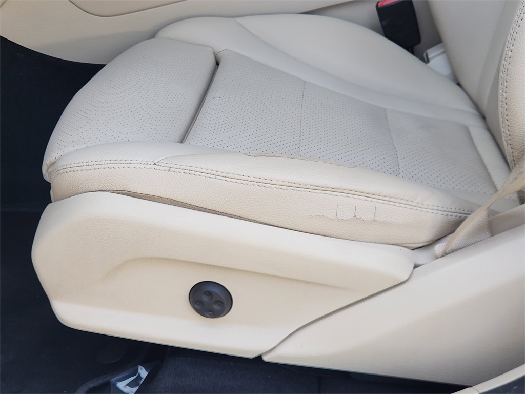 2018 Mercedes-Benz GLC GLC 300 White at Westside Lexus