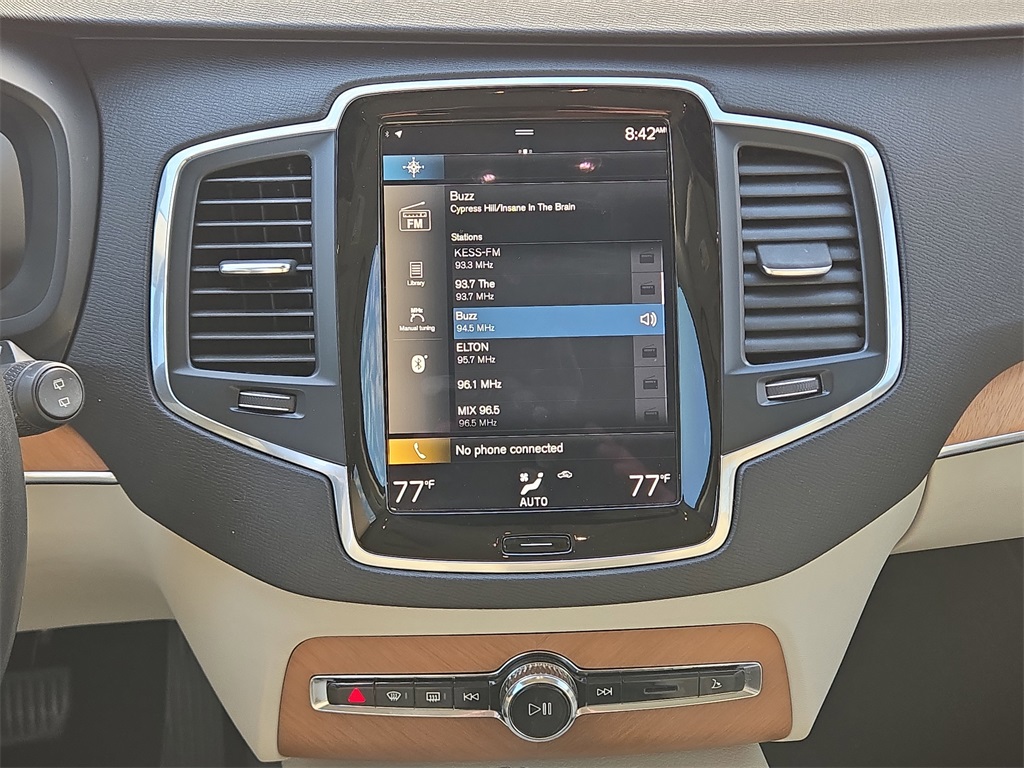 2022 Volvo XC90 T5 Momentum Gray at DeMontrond Auto Country