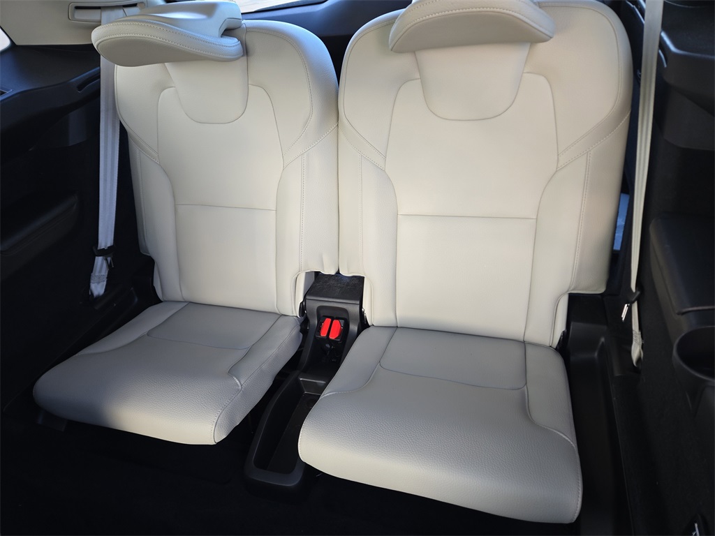 2022 Volvo XC90 T5 Momentum Gray at DeMontrond Auto Country