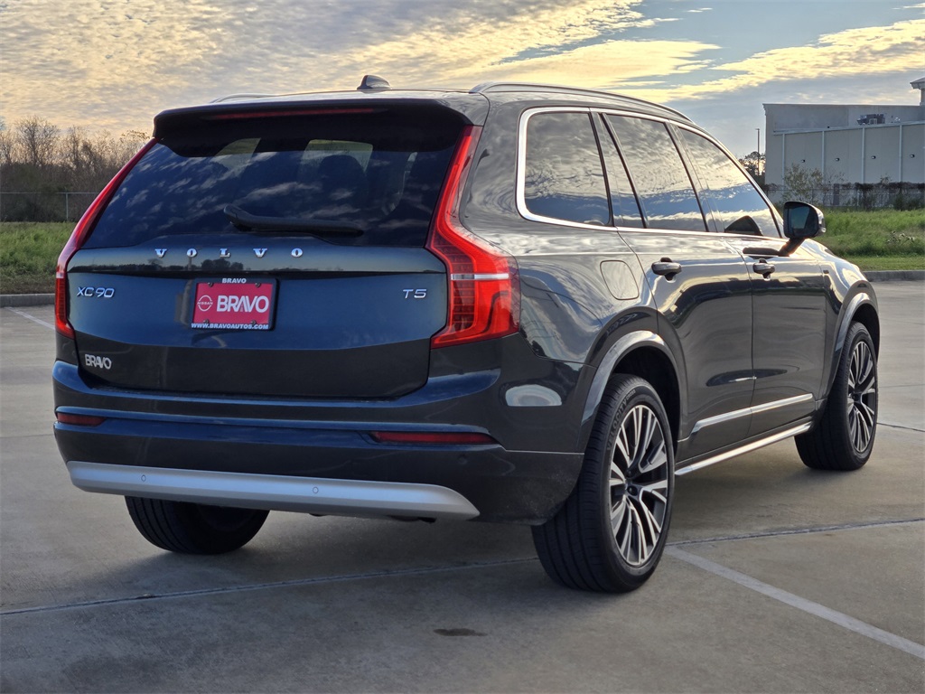 2022 Volvo XC90 T5 Momentum Gray at DeMontrond Auto Country