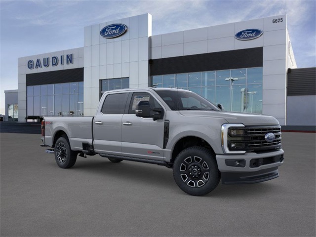 2026 Ford F-350 Super Duty Platinum's photo