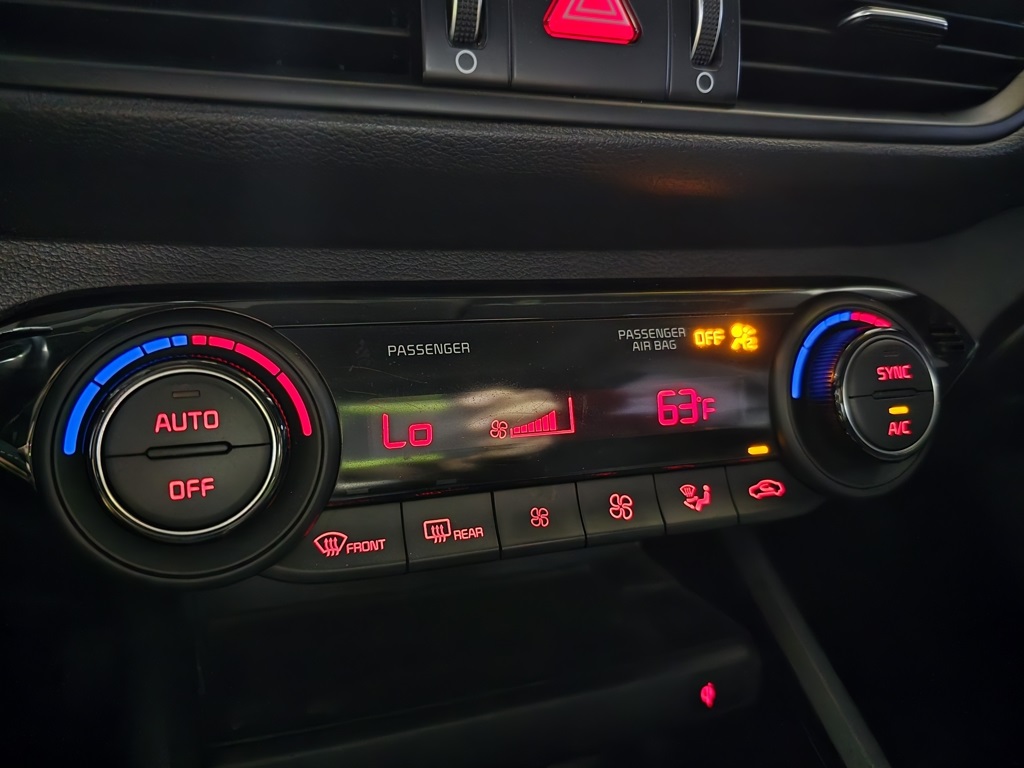 Thumbnail: 2021 Kia Forte - 23