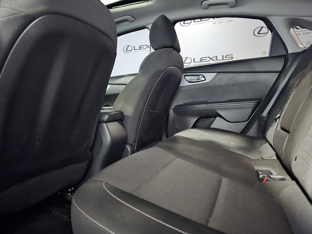 Thumbnail: 2021 Kia Forte - 27