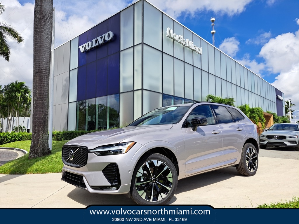 2026 Volvo XC60 Plus's photo