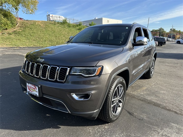 Used 2019 Jeep Grand Cherokee Limited with VIN 1C4RJFBG0KC685880 for sale in Kansas City