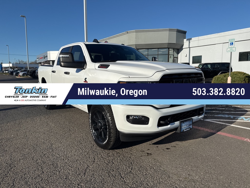 2025 RAM 2500 Big Horn Crew Cab 4WD