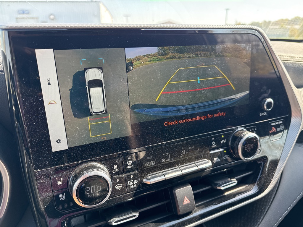 2023 Toyota Highlander Limited photo 4