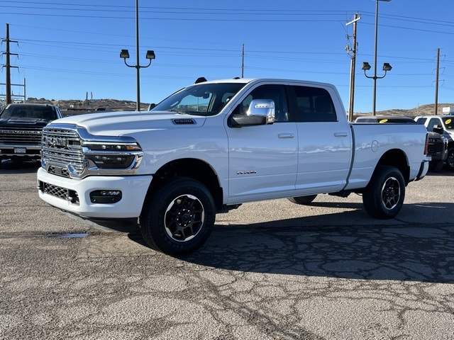 2025 RAM 2500 Laramie Crew Cab 4WD