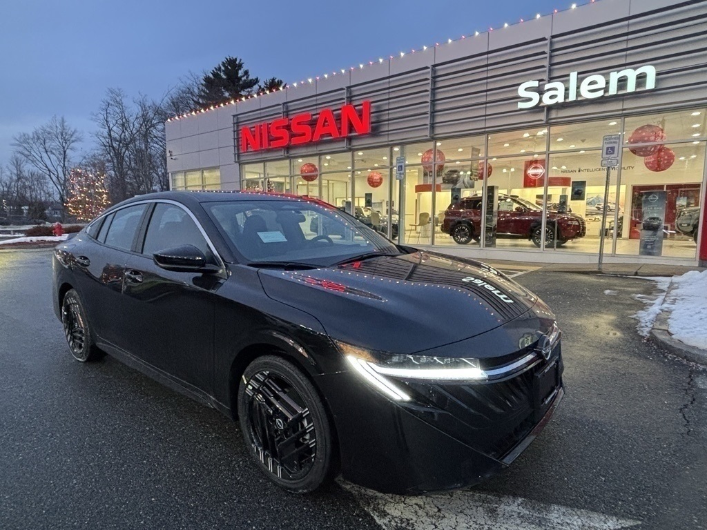 2026 Nissan Sentra SR FWD