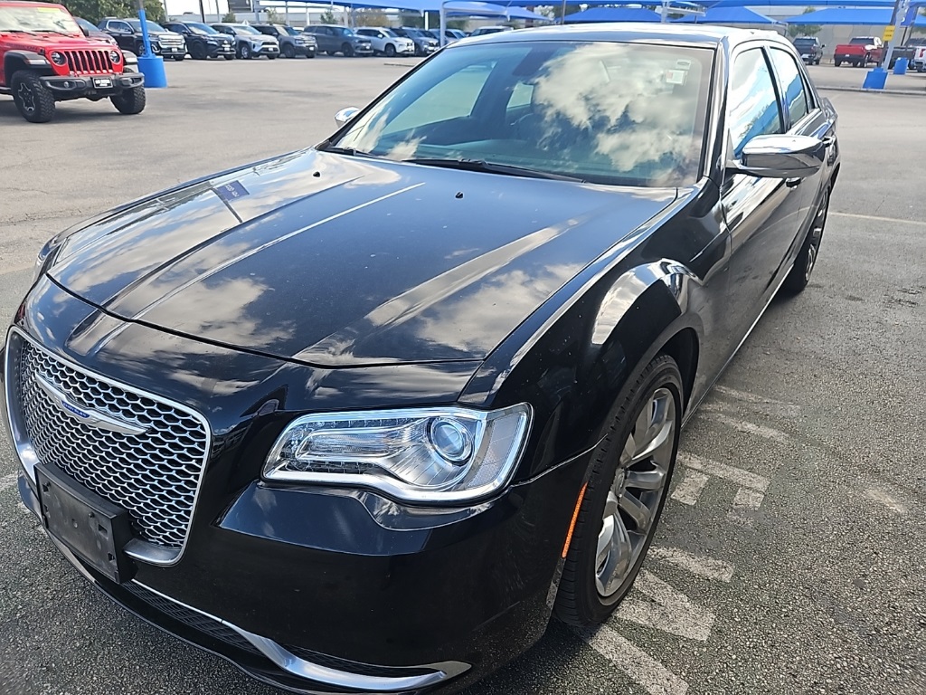 Used Car 2019 Chrysler 300  Touring For Sale Under $20,000 In San Marcos, Texas