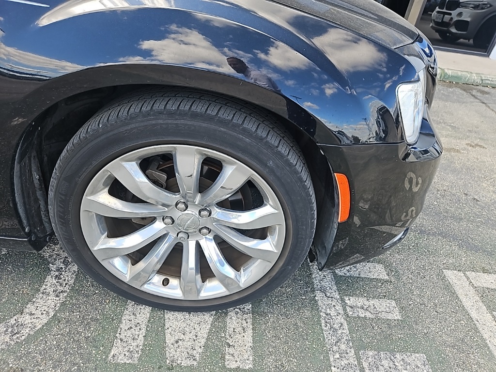 Used Car 2019 Chrysler 300  Touring For Sale Under $20,000 In San Marcos, Texas