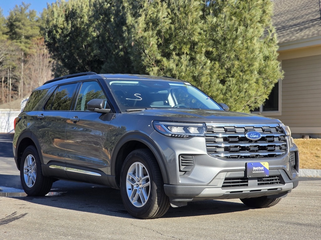 2025 Ford Explorer Active AWD