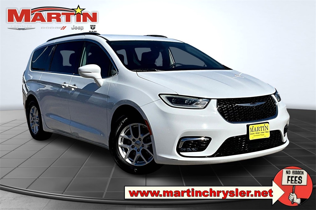 2022 Chrysler Pacifica Touring L White at AutoSavvy Houston Southwest