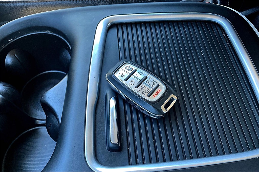 2022 Chrysler Pacifica Touring L White at AutoSavvy Houston Southwest