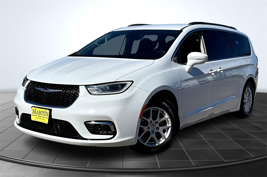 2022 Chrysler Pacifica Touring L White at AutoSavvy Houston Southwest