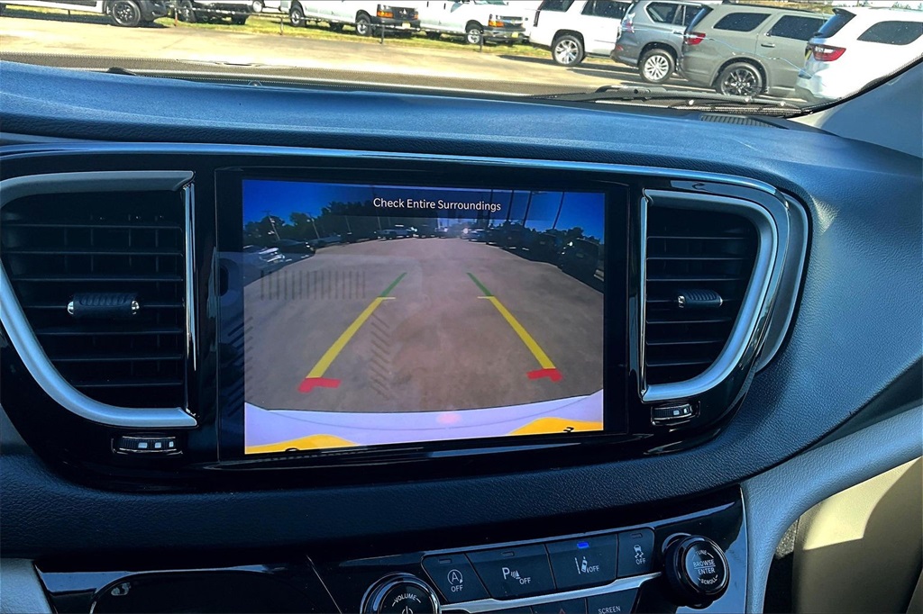 2022 Chrysler Pacifica Touring L White at AutoSavvy Houston Southwest