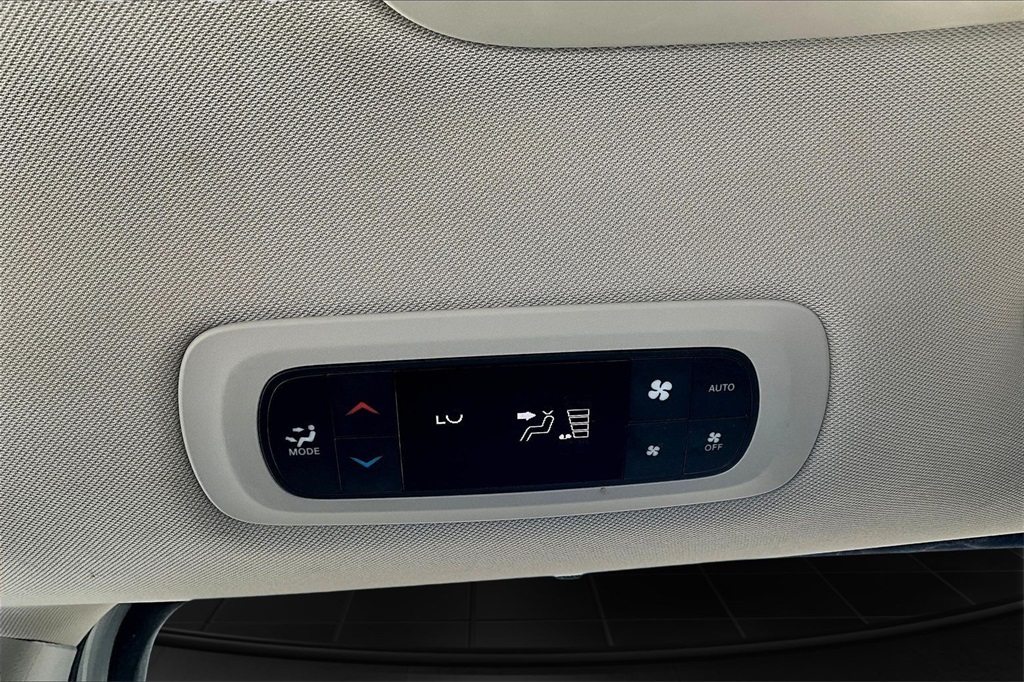 2022 Chrysler Pacifica Touring L White at AutoSavvy Houston Southwest