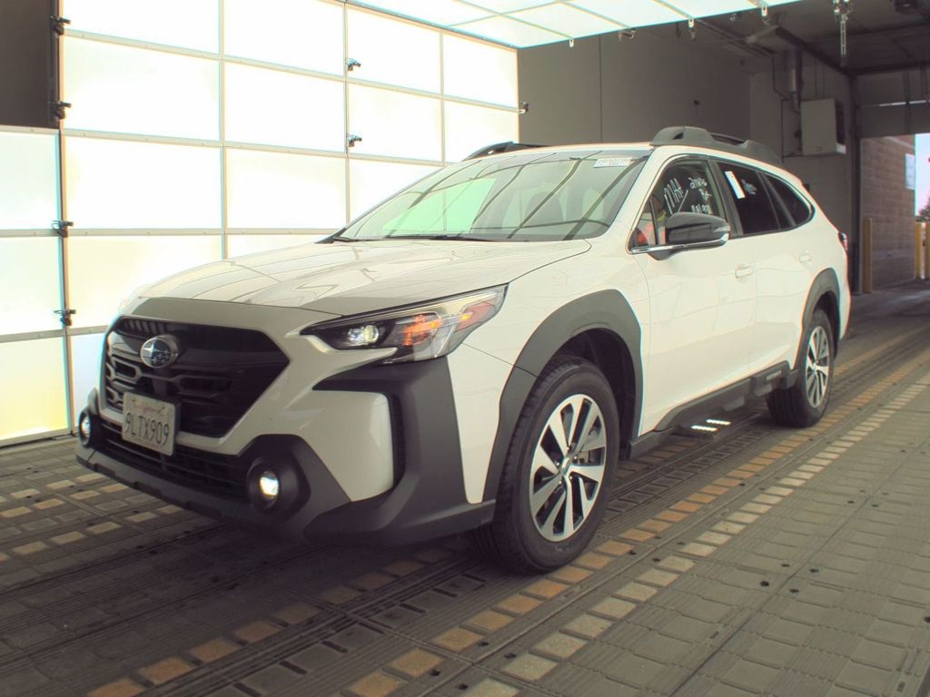 2025 Subaru Outback Premium AWD