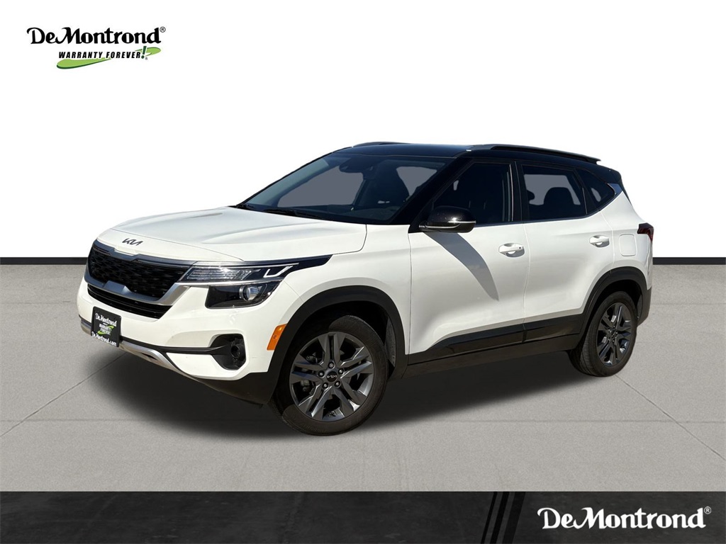 2023 Kia Seltos S White at Bayshore Chrysler Jeep Dodge Ram