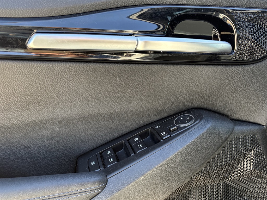 2023 Kia Seltos S White at Bayshore Chrysler Jeep Dodge Ram