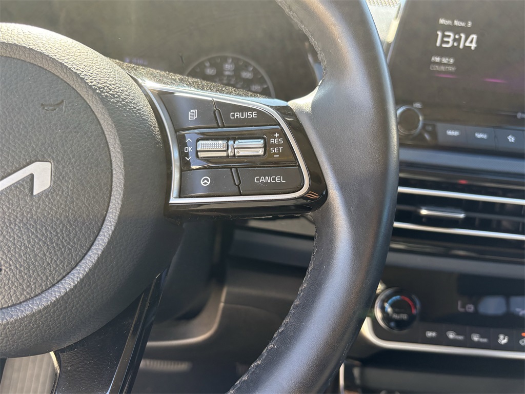 2023 Kia Seltos S White at Bayshore Chrysler Jeep Dodge Ram