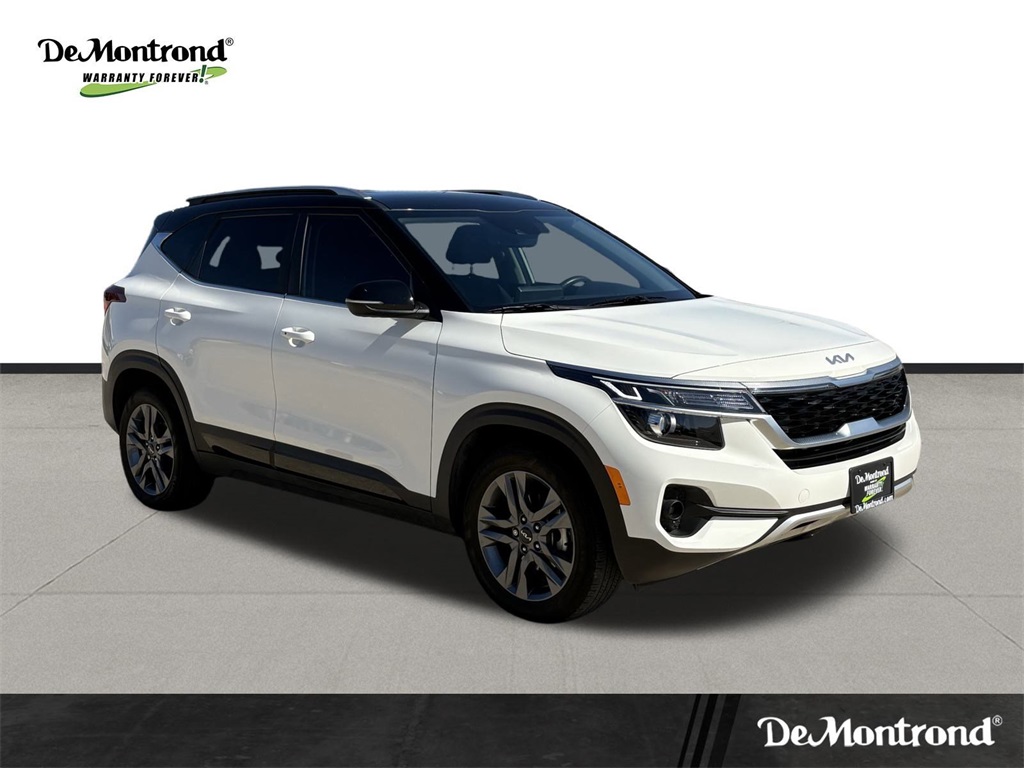 2023 Kia Seltos S White at Bayshore Chrysler Jeep Dodge Ram