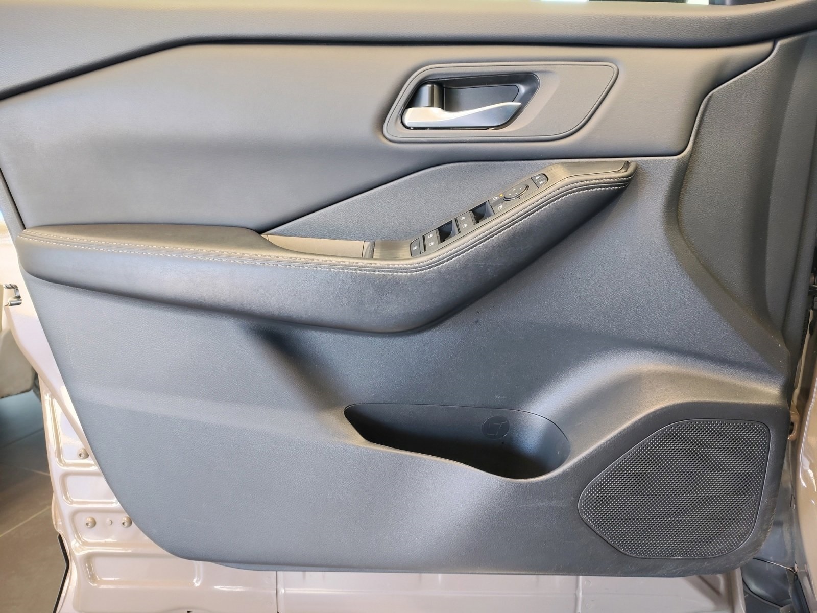 Used Car 2024 Nissan Rogue  Sv For Sale Under $25,000 In San Antonio, Texas