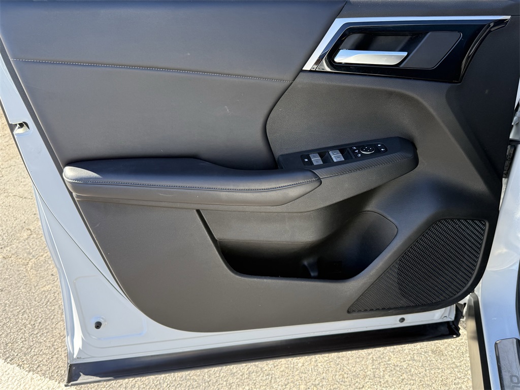 2023 Mitsubishi Outlander   at North Houston Mitsubishi