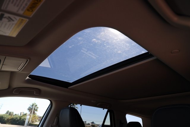 2025 Honda Pilot Touring - 10