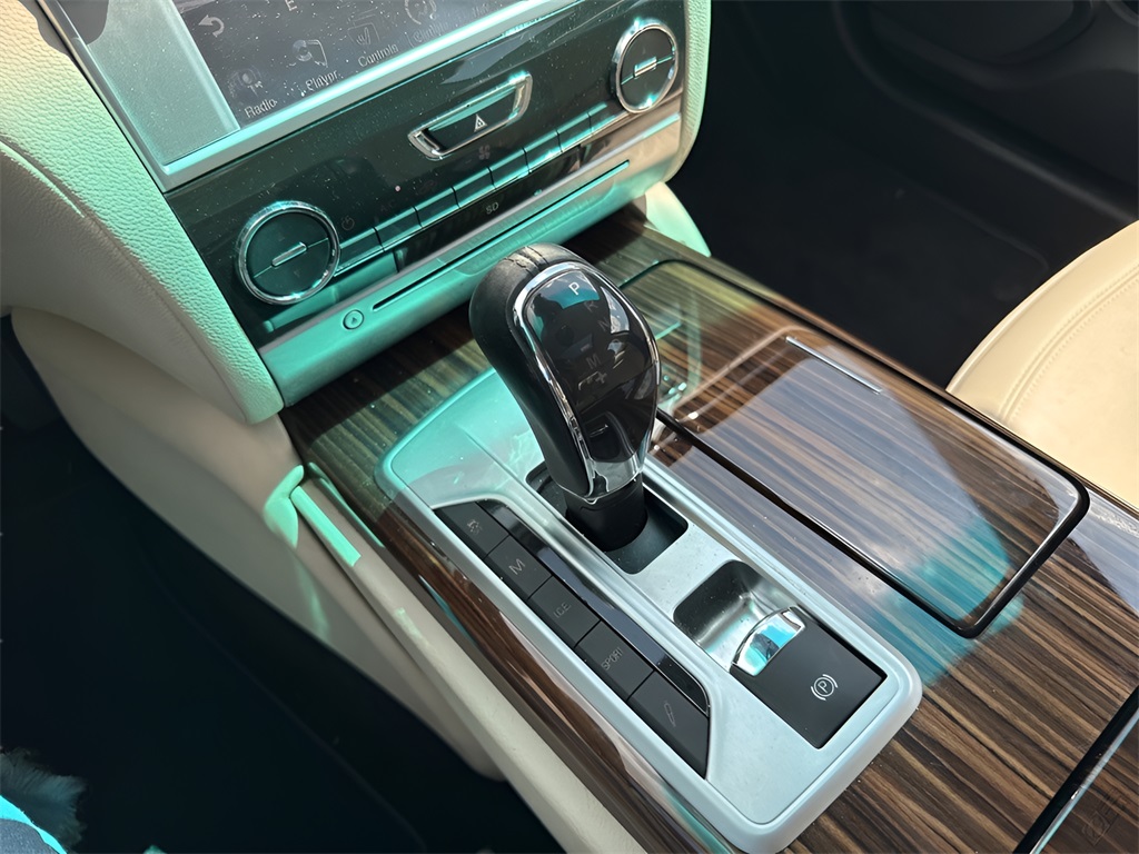 2015 Maserati Quattroporte