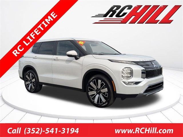 2025 Mitsubishi Outlander SE