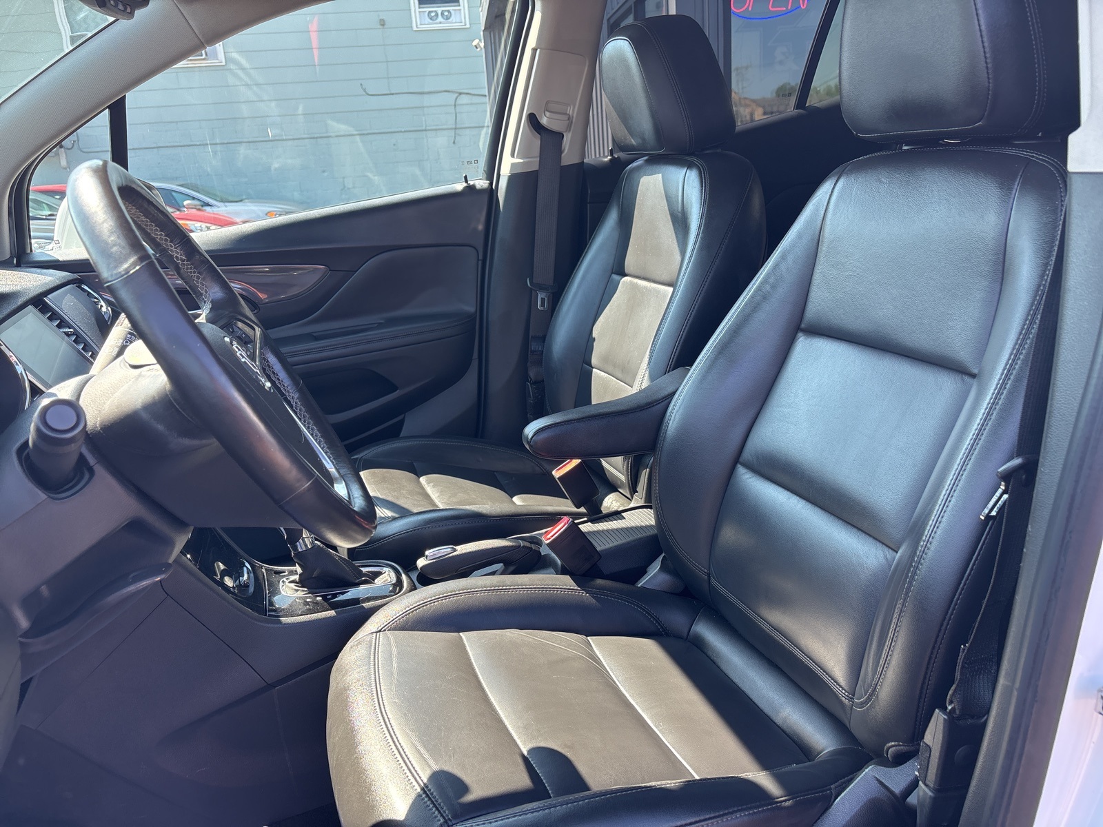 2017 Buick Encore Essence photo 11