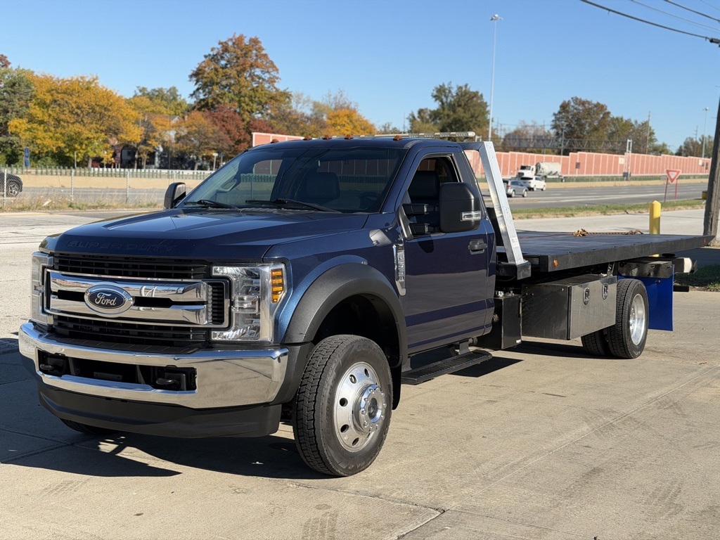 2019 Ford F-550 Super Duty Chassis Cab XL's photo