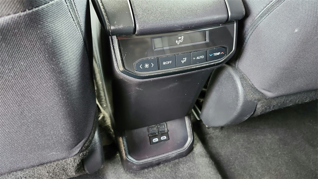 2024 Toyota Highlander