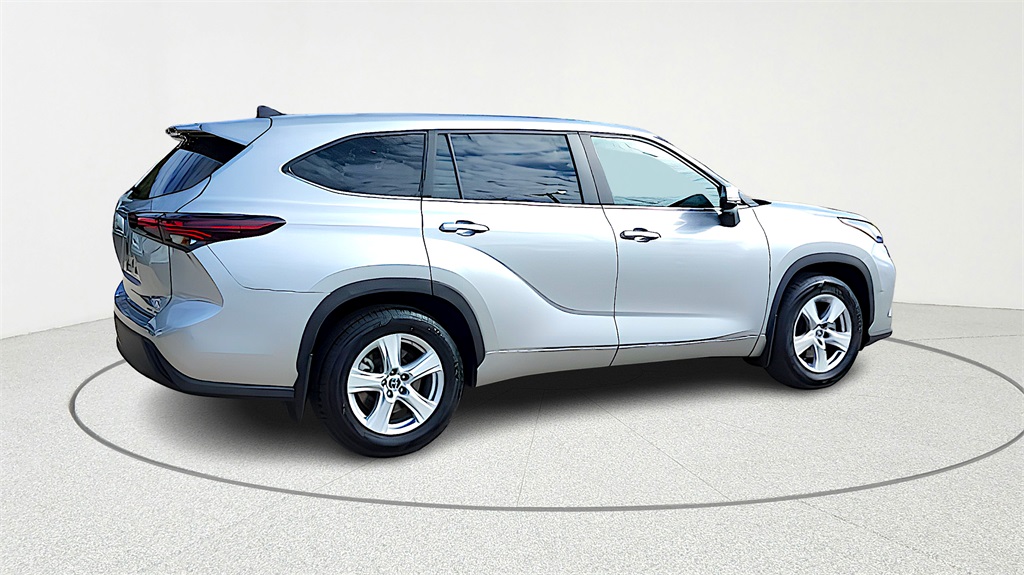 2024 Toyota Highlander