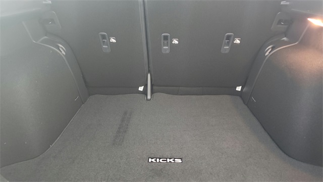 2025 Nissan Kicks Play