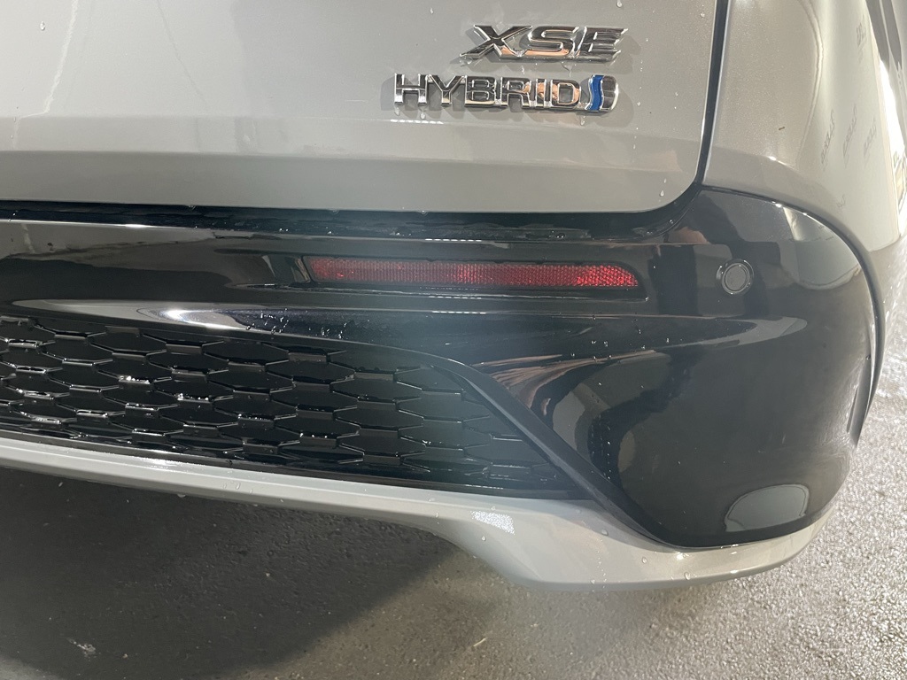 Thumbnail: 2025 Toyota Sienna - 17