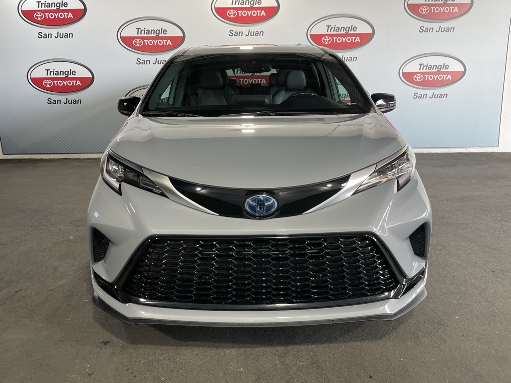 Thumbnail: 2025 Toyota Sienna - 2