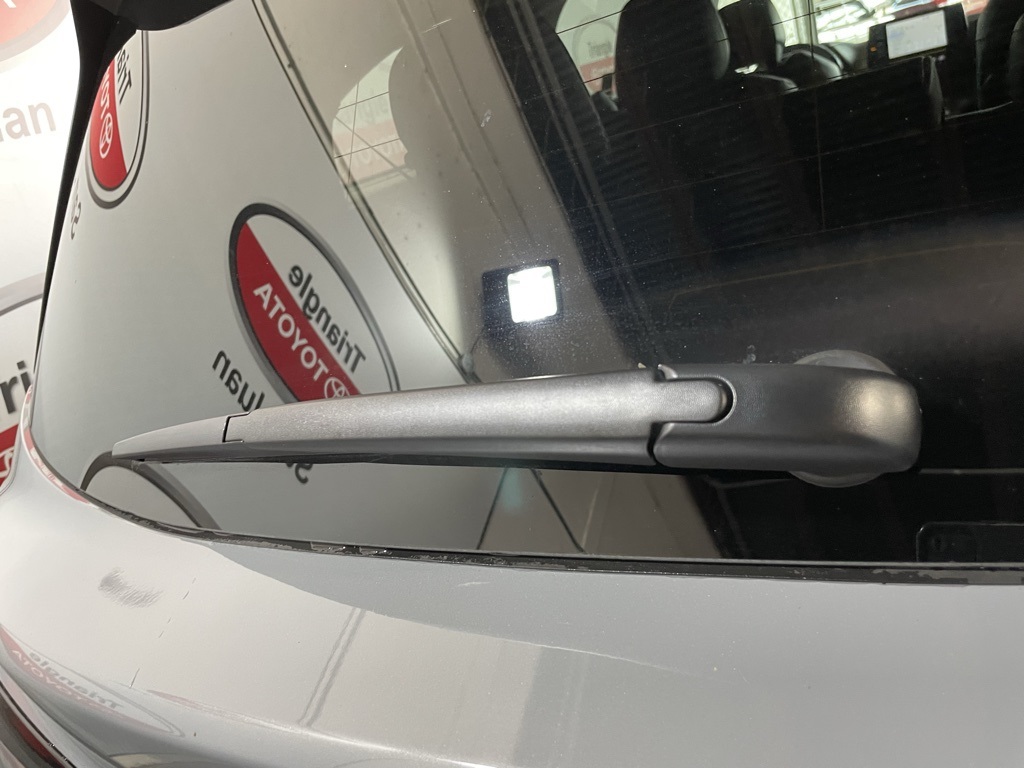 Thumbnail: 2025 Toyota Sienna - 20